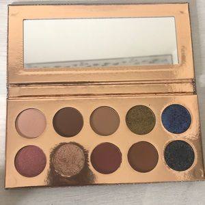 Desi x Katy Friendcation Palette